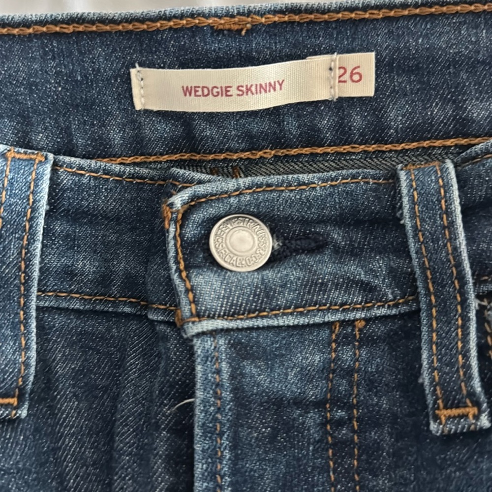 Levi’s High Rise Wedgie Skinny Jeans Sz 26